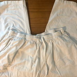 💗💗Women’s white crop pant